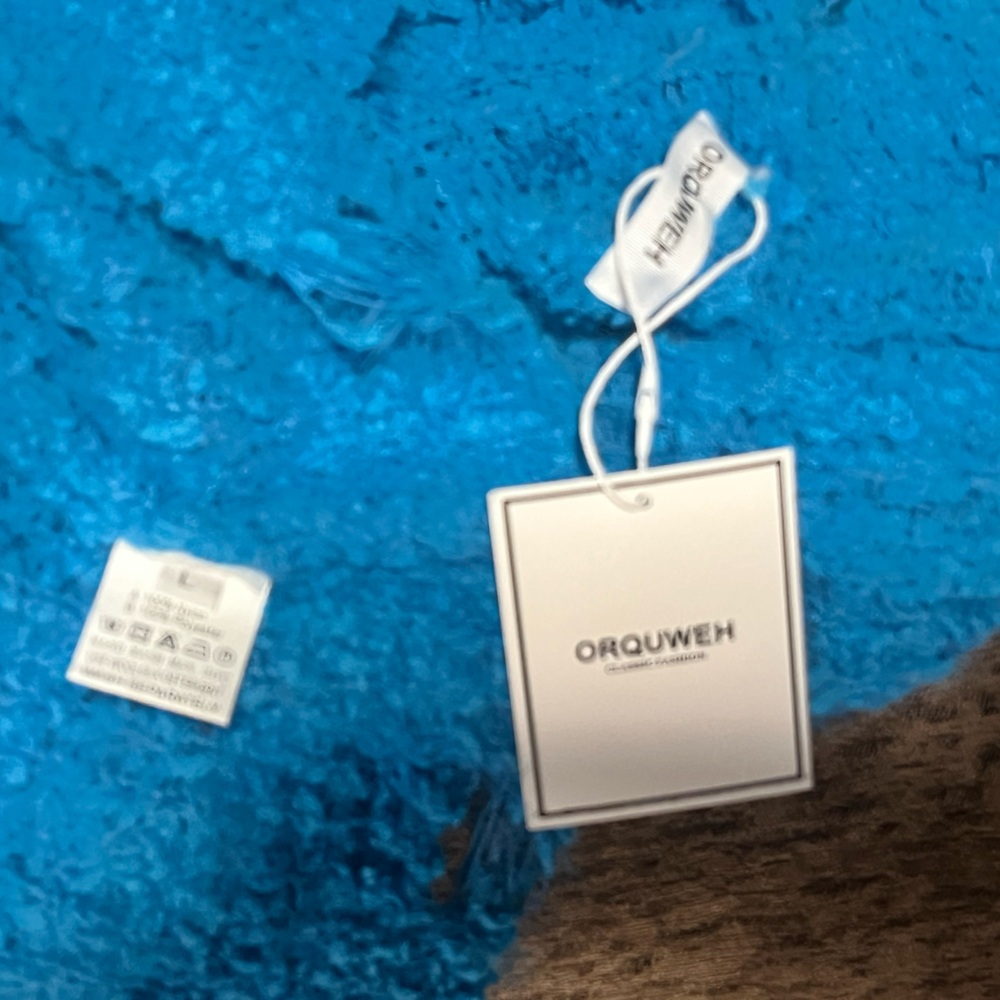 LL* New! Cropped and Distressed Fuzzy Blue Sweater - Picture 3 of 4